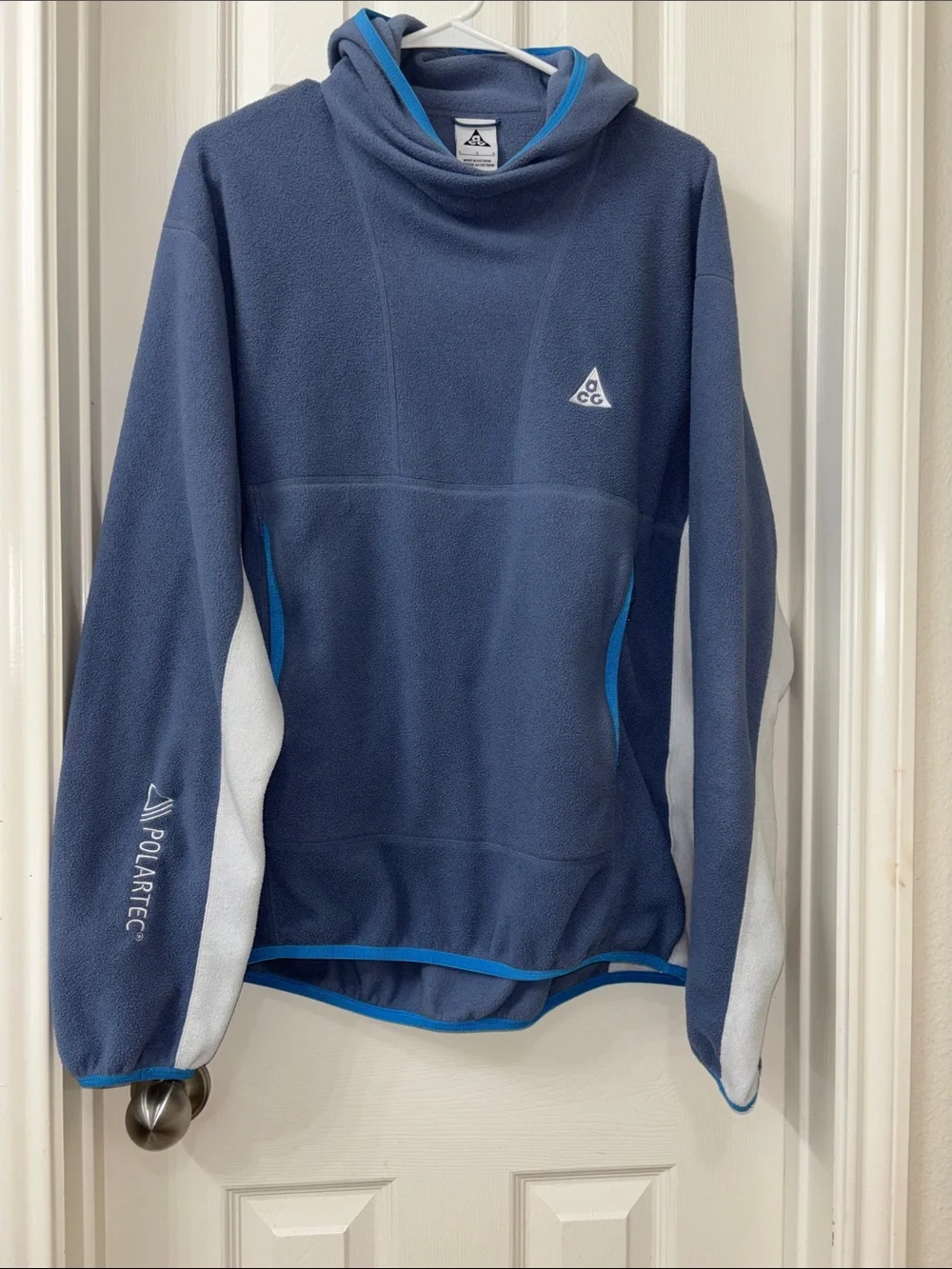 Nike ACG Navy Blue Fleece Crewneck with Light Gray Panels and Bright Blue Trim